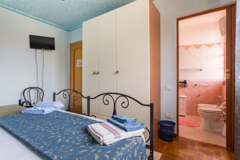 B&B Il Mirto Oristano Luaran gambar