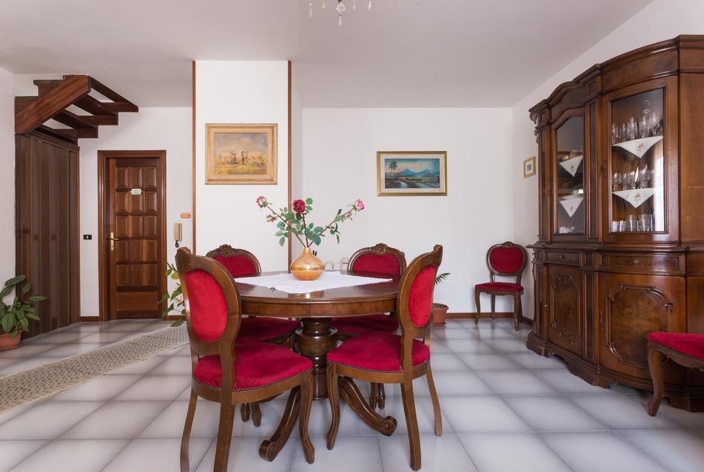 B&B Il Mirto Oristano Luaran gambar