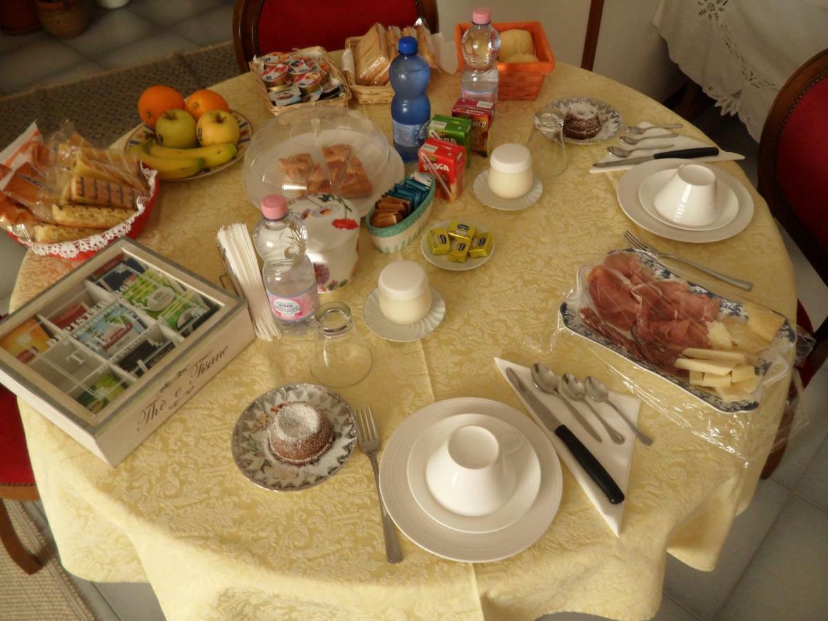 B&B Il Mirto Oristano Luaran gambar