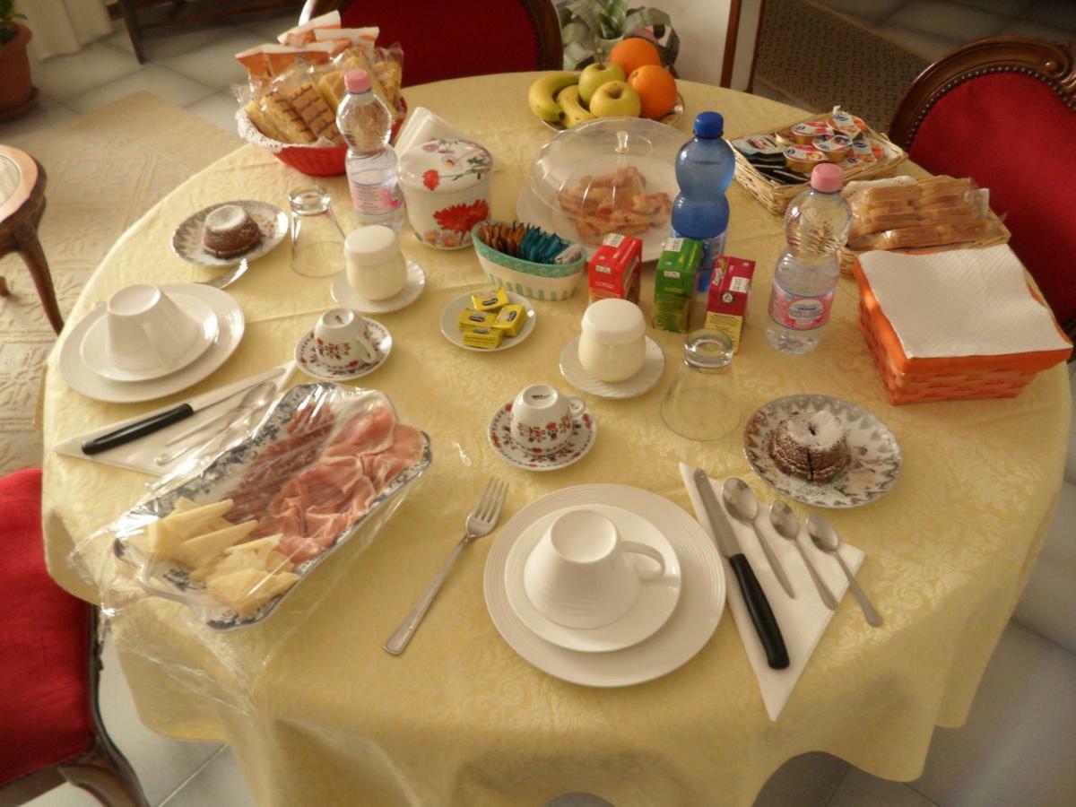 B&B Il Mirto Oristano Luaran gambar
